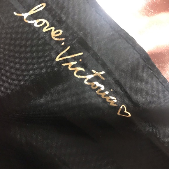 FREE with purchase Victoria’s Secret Rose Gold bag - Picture 5 of 8